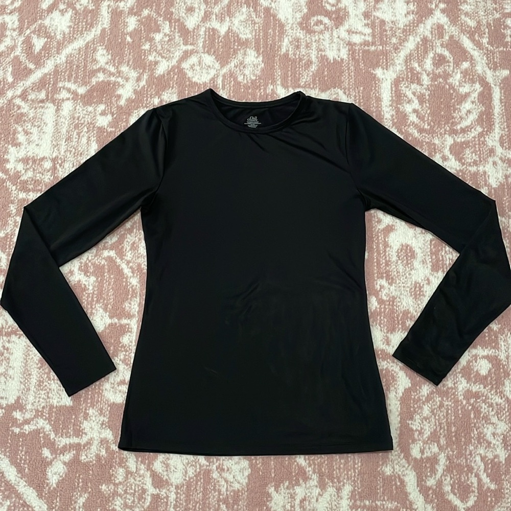 🧡 3 For $12 Bundle Sale 🧡 EUC - Chill Chasers Long Sleeve